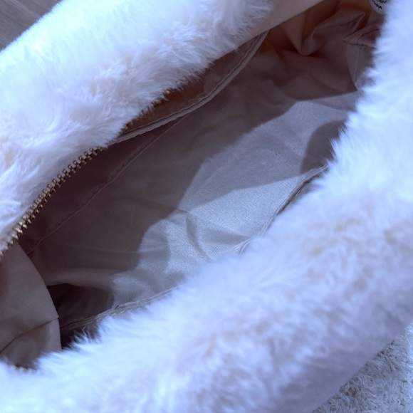 Shiraleah Ivory Mini Hobo Bag - Picture 6 of 7